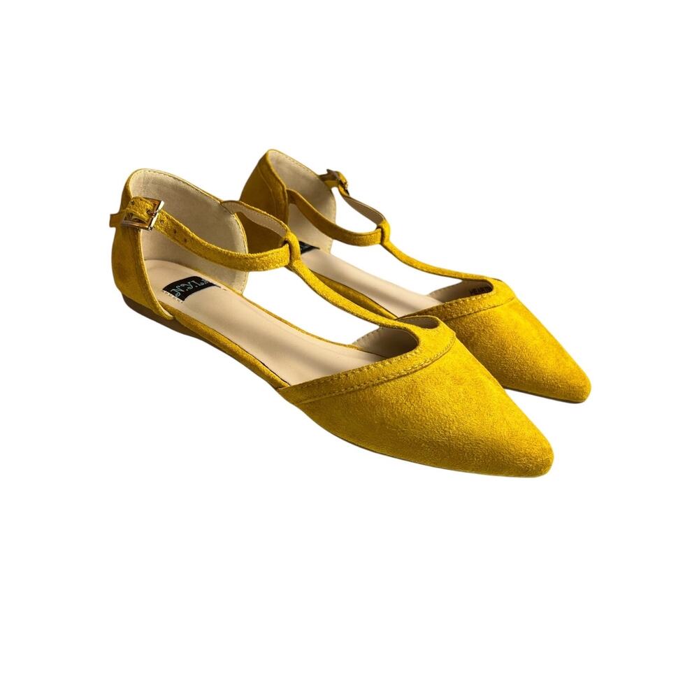 N.Y.L.A. Nina Mustard Faux Suede Pointed T Strap Flats EU 36